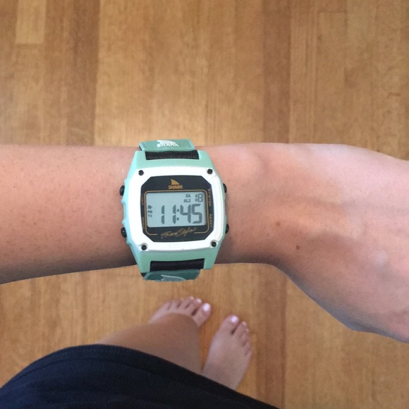 Freestyle Accessories - Shark watch in Mint Green
